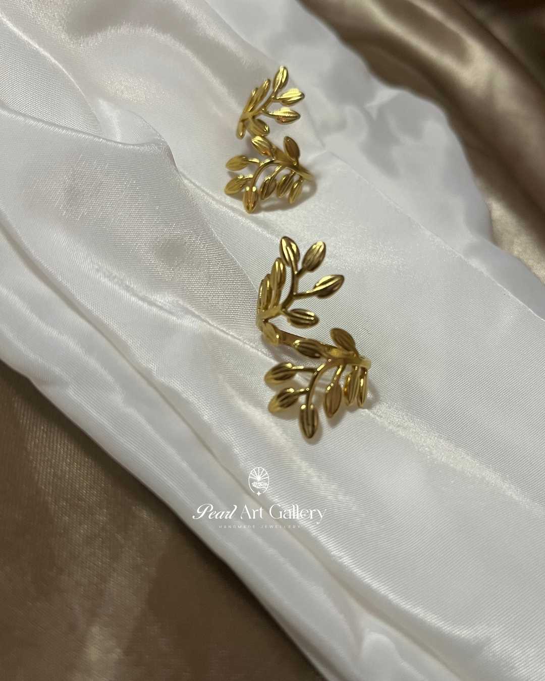 Golden Leaf Adjustable Ring – Nature Inspired Open Band | Pearl Art Gallery