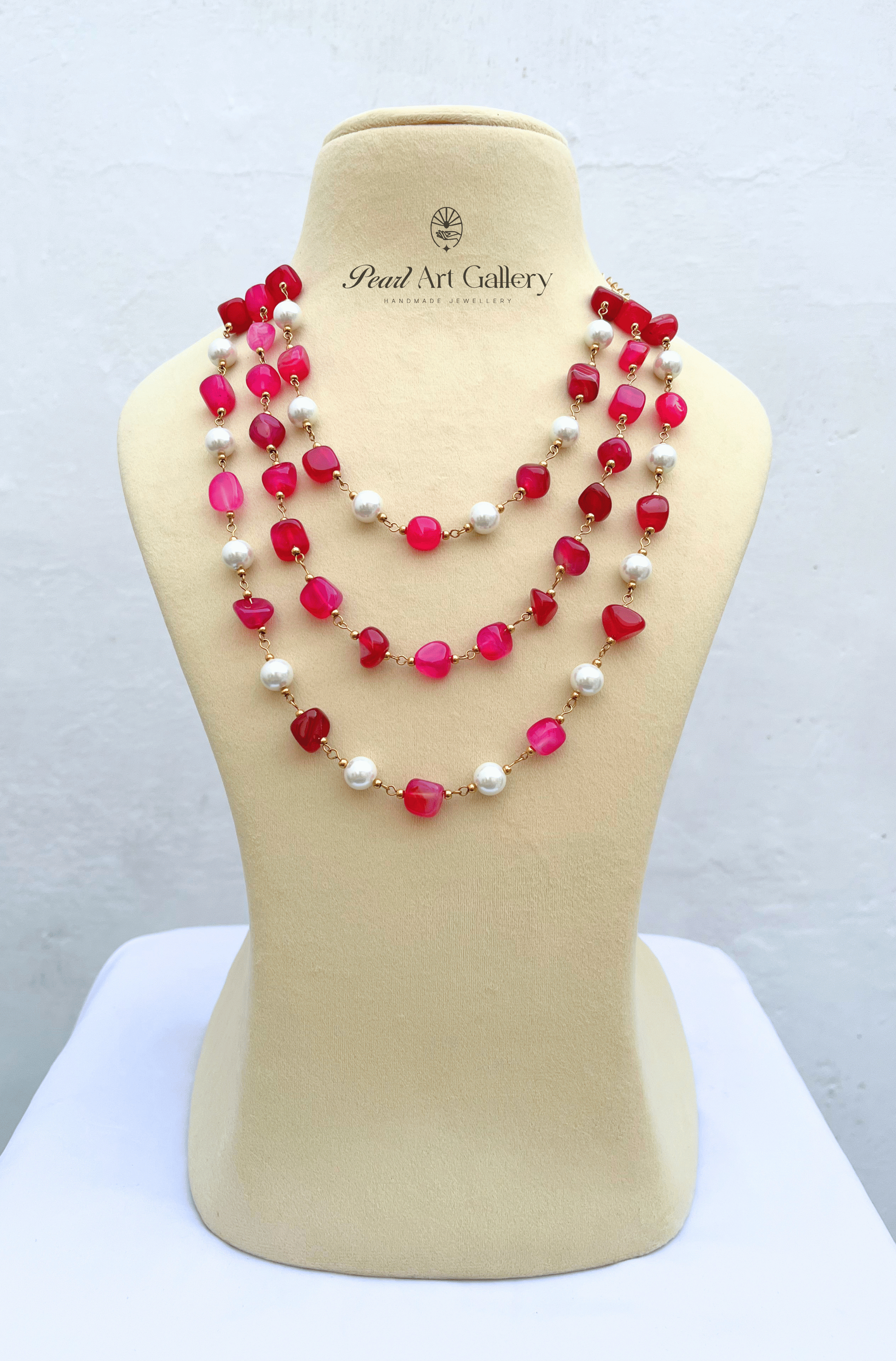 Teal agate layered pearl choker – close-up detail