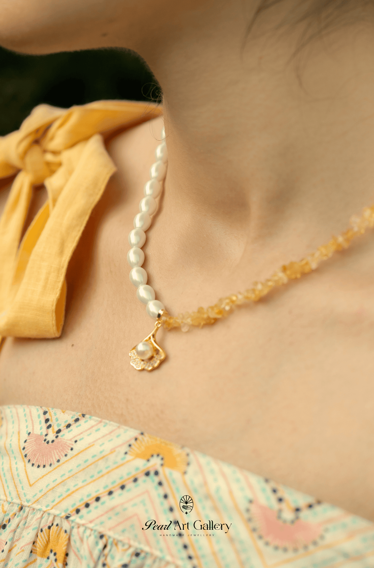 Pearl Drop Choker Necklace with Golden Stone Chips