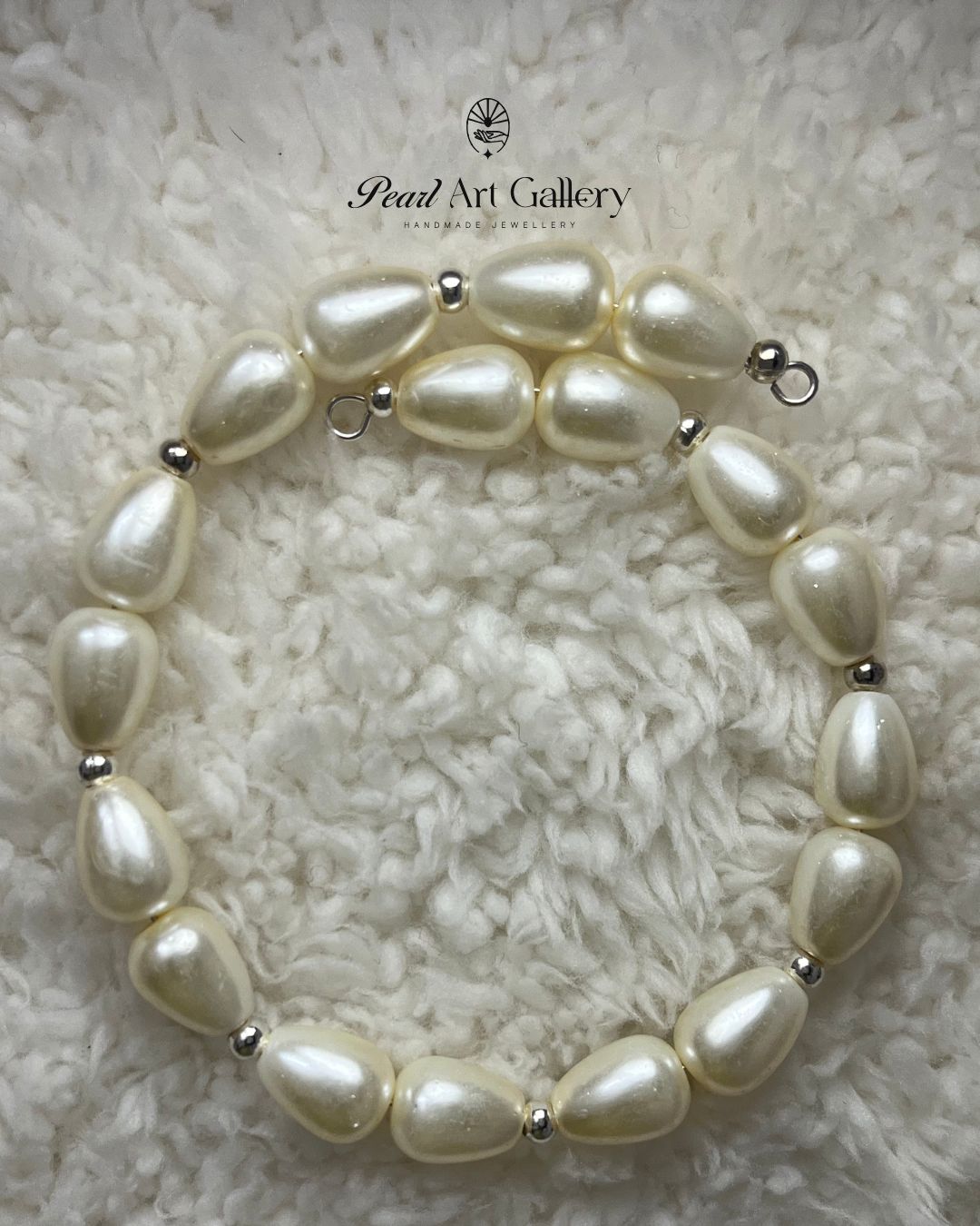Teardrop White Pearl Bracelet – Stretchable Fit