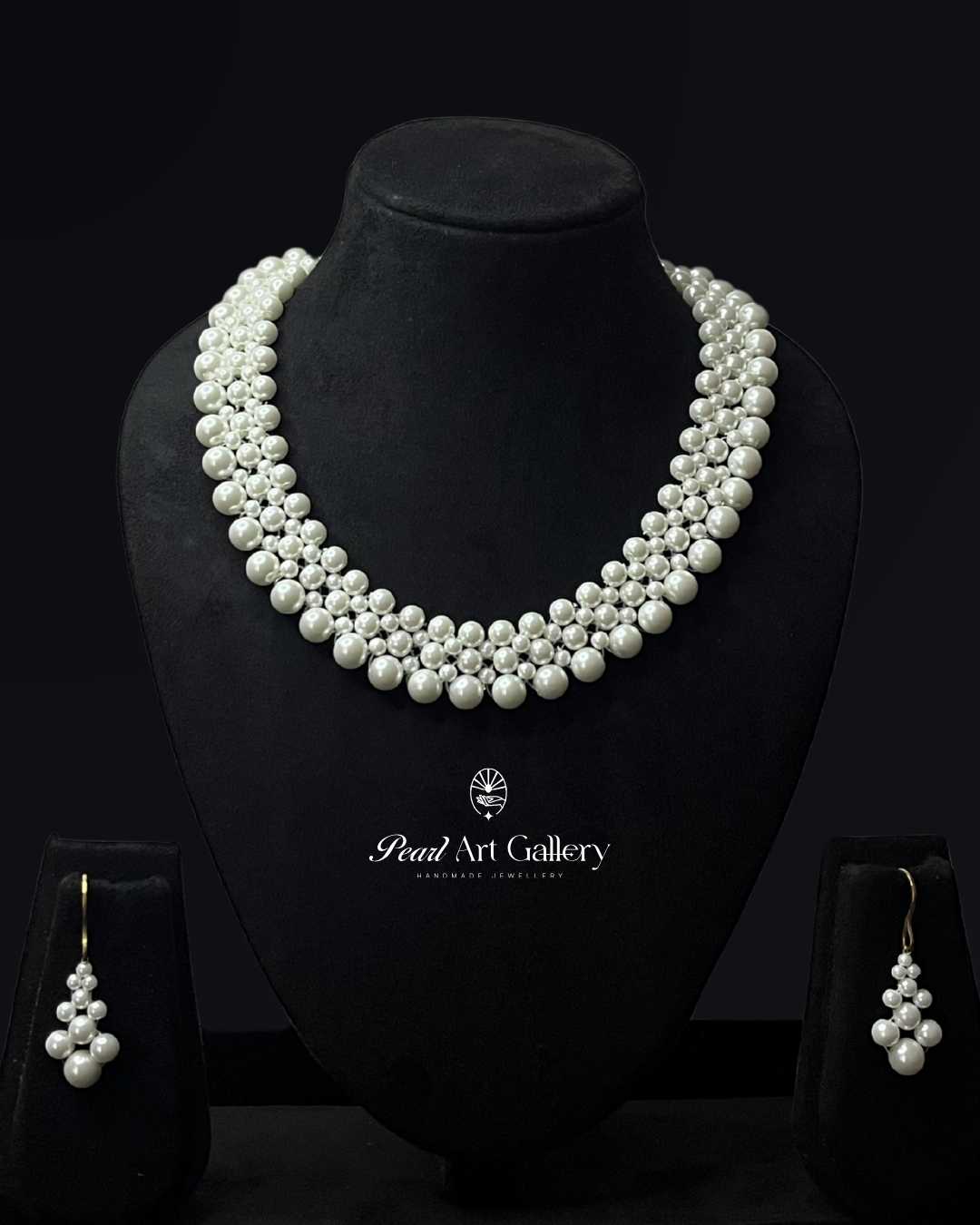 Gradual Grace Choker (White)